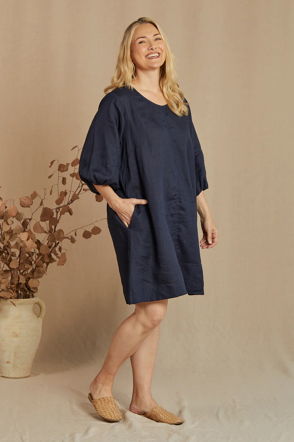 Hazel Short Shift Linen Dress - Navy