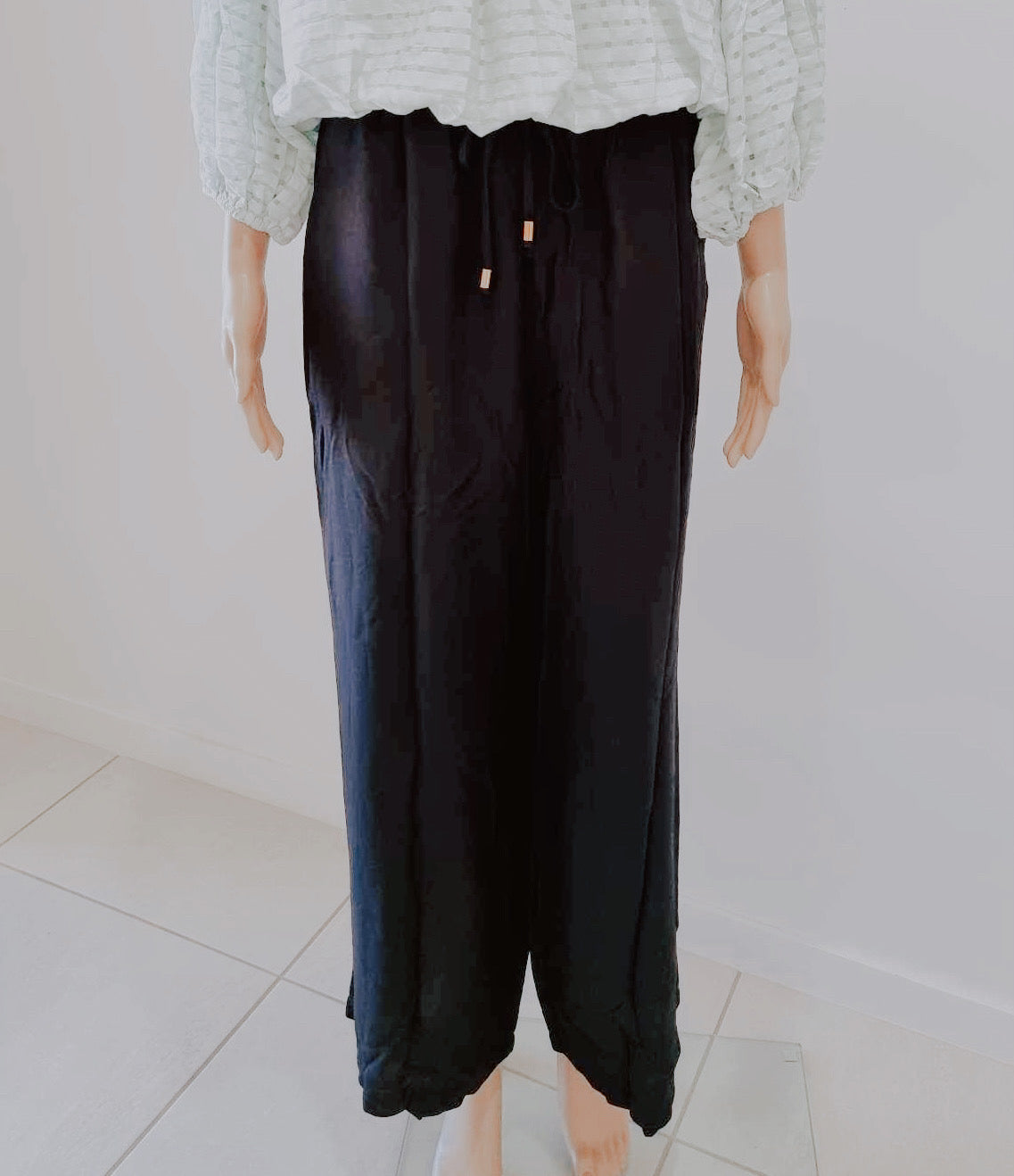 Lorraine Pant - Black