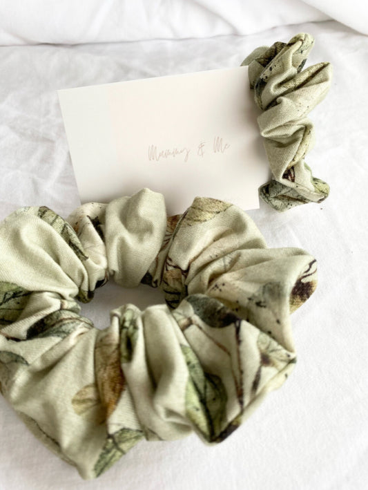 Vintage Leaf Mummy and Me Scrunchie Set