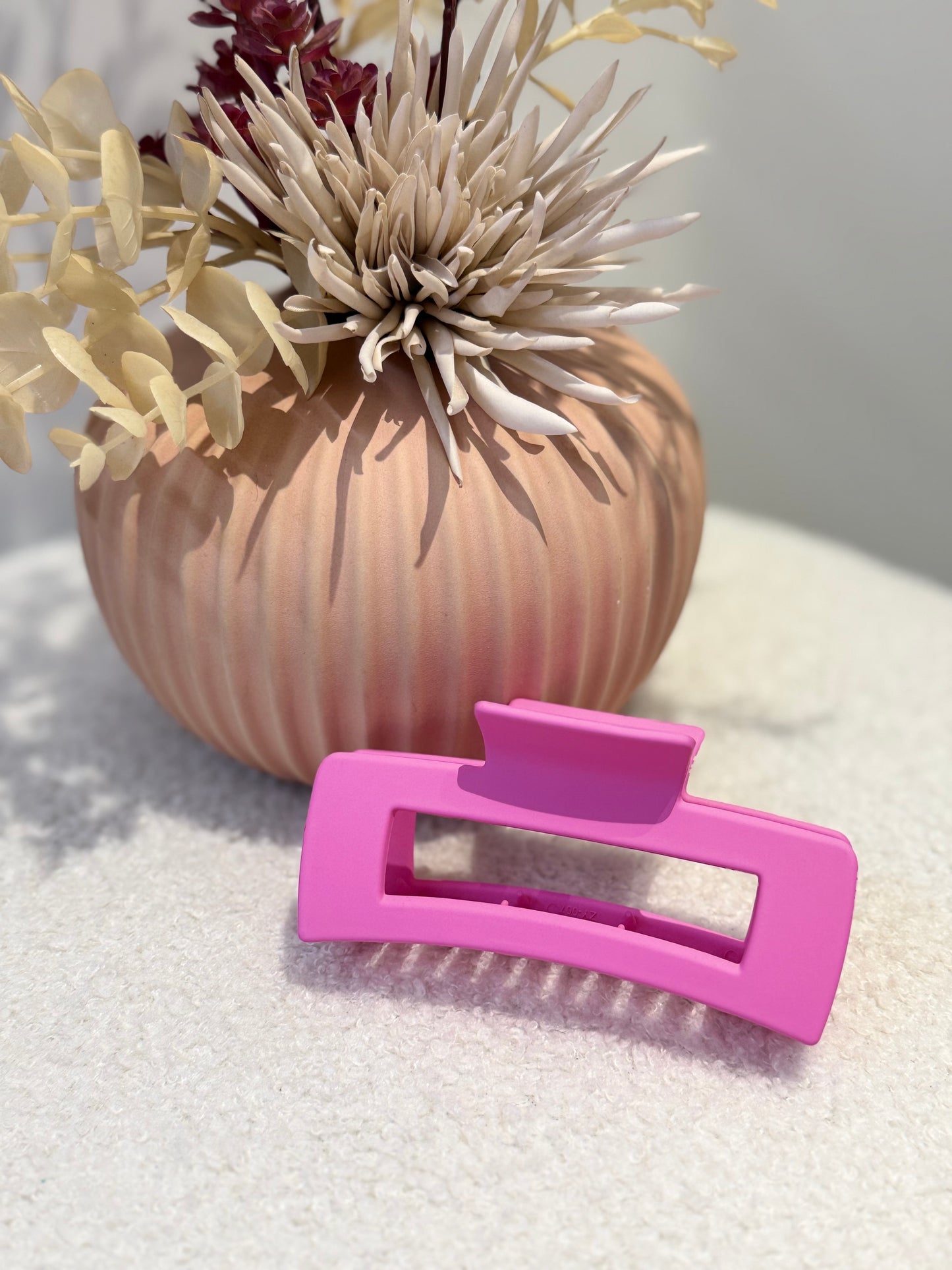 ‘Vivid Vibes’ Hair Claws