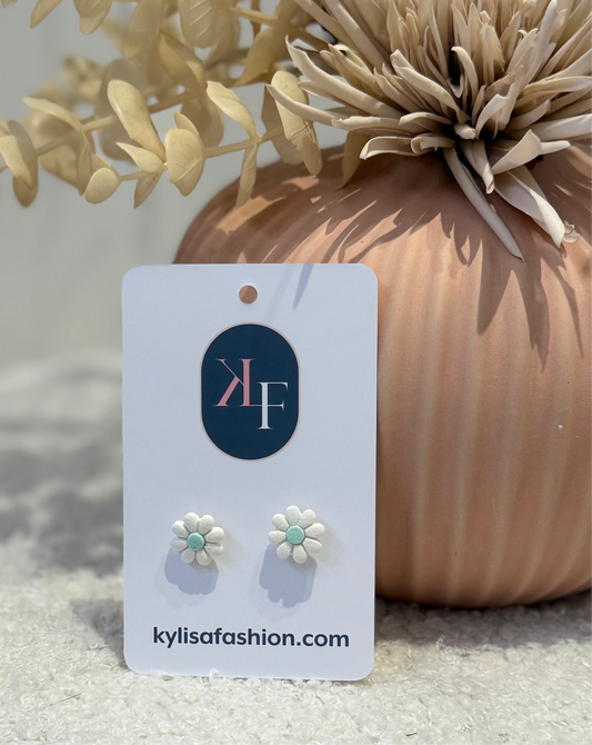 Mini Daisy Stud - White & Mint Green