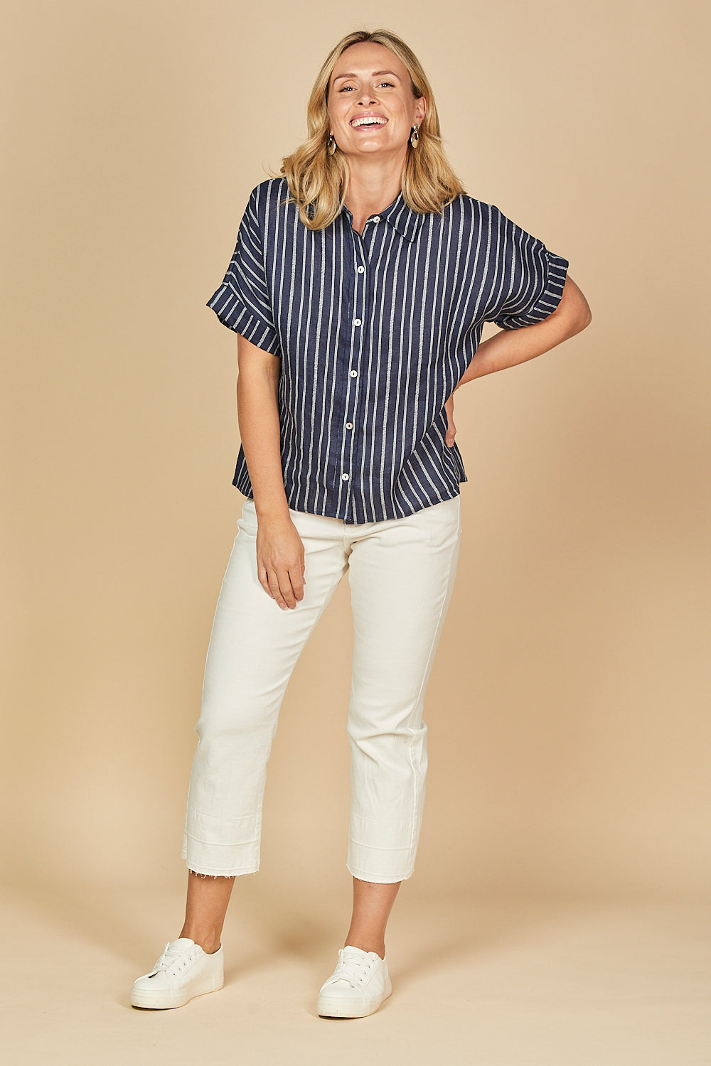 Carmen Linen Shirt in Boathouse Navy