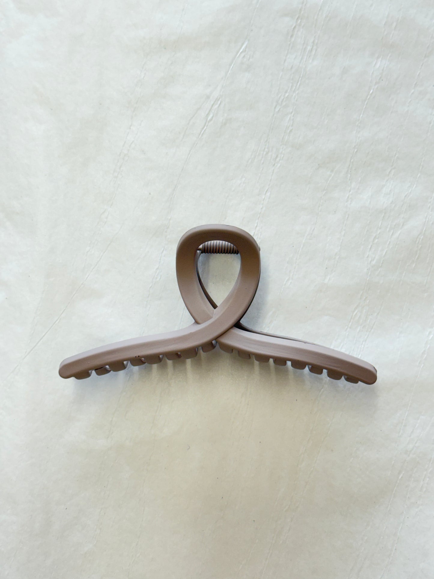 ‘Timeless Neutrals’ Hair Claws