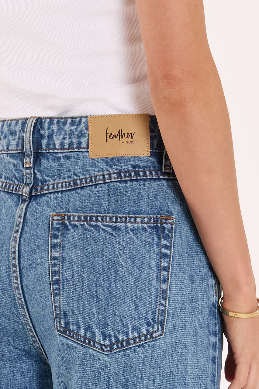 Stevie Cropped Jean Deep Blue - ETA 5/8